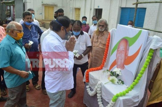 Tripura Congress pays tribute to the First Chief Minister of State Tripura Congress pays tribute to the First Chief Minister of State